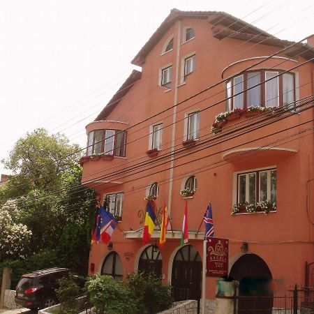 Villa-Hotel Escala Kaloşvar Dış mekan fotoğraf