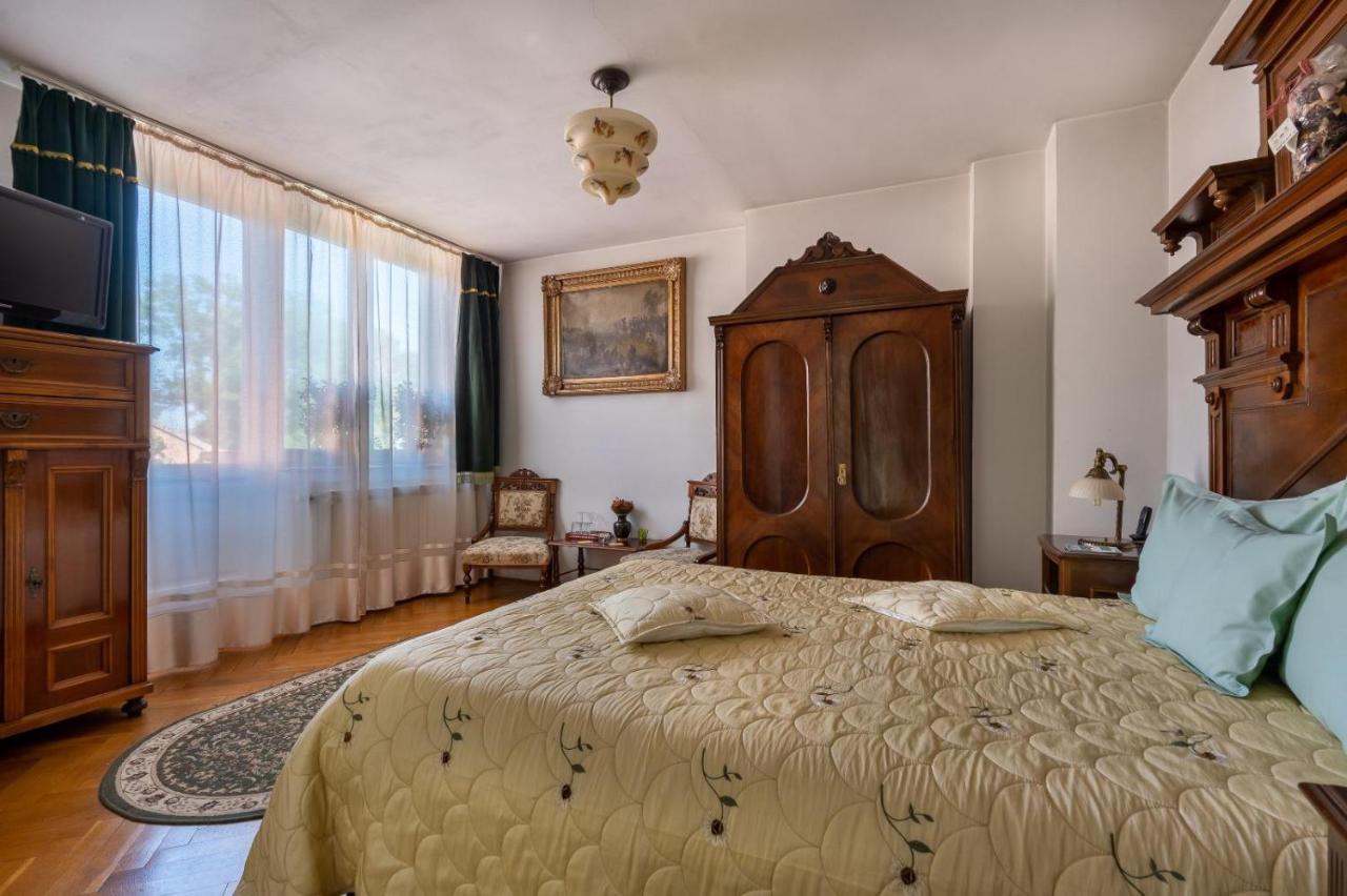 Villa-Hotel Escala Kaloşvar Dış mekan fotoğraf