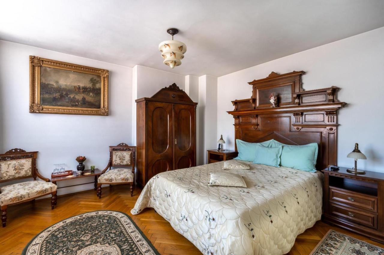 Villa-Hotel Escala Kaloşvar Dış mekan fotoğraf