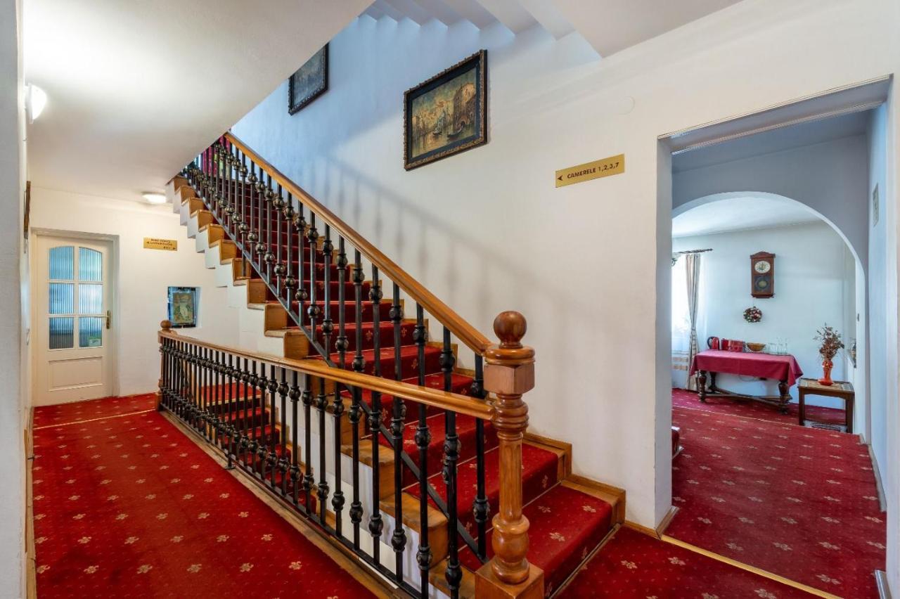 Villa-Hotel Escala Kaloşvar Dış mekan fotoğraf
