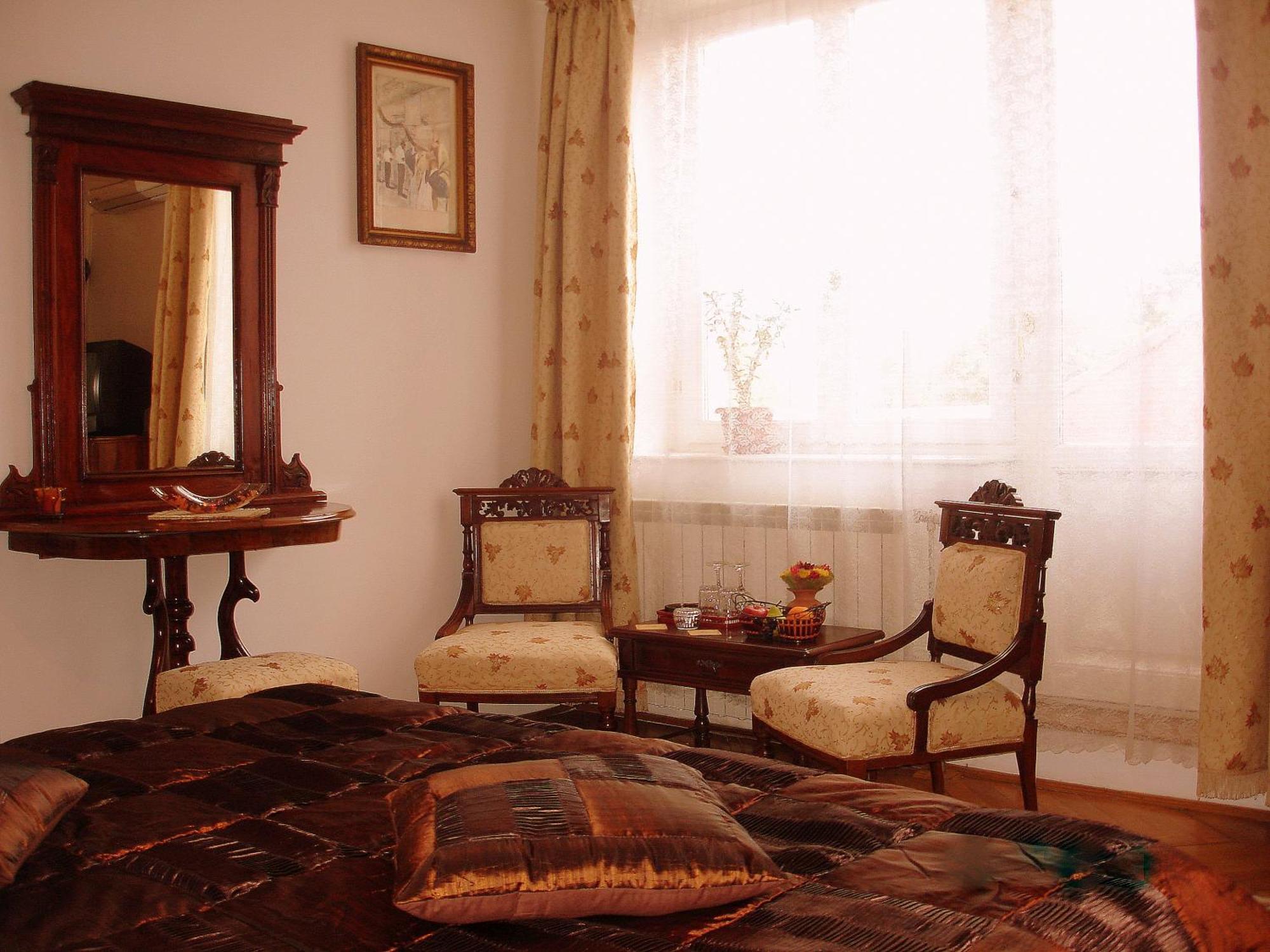 Villa-Hotel Escala Kaloşvar Dış mekan fotoğraf