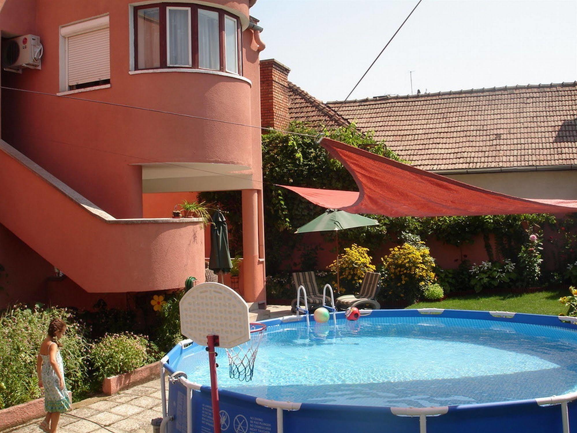 Villa-Hotel Escala Kaloşvar Dış mekan fotoğraf