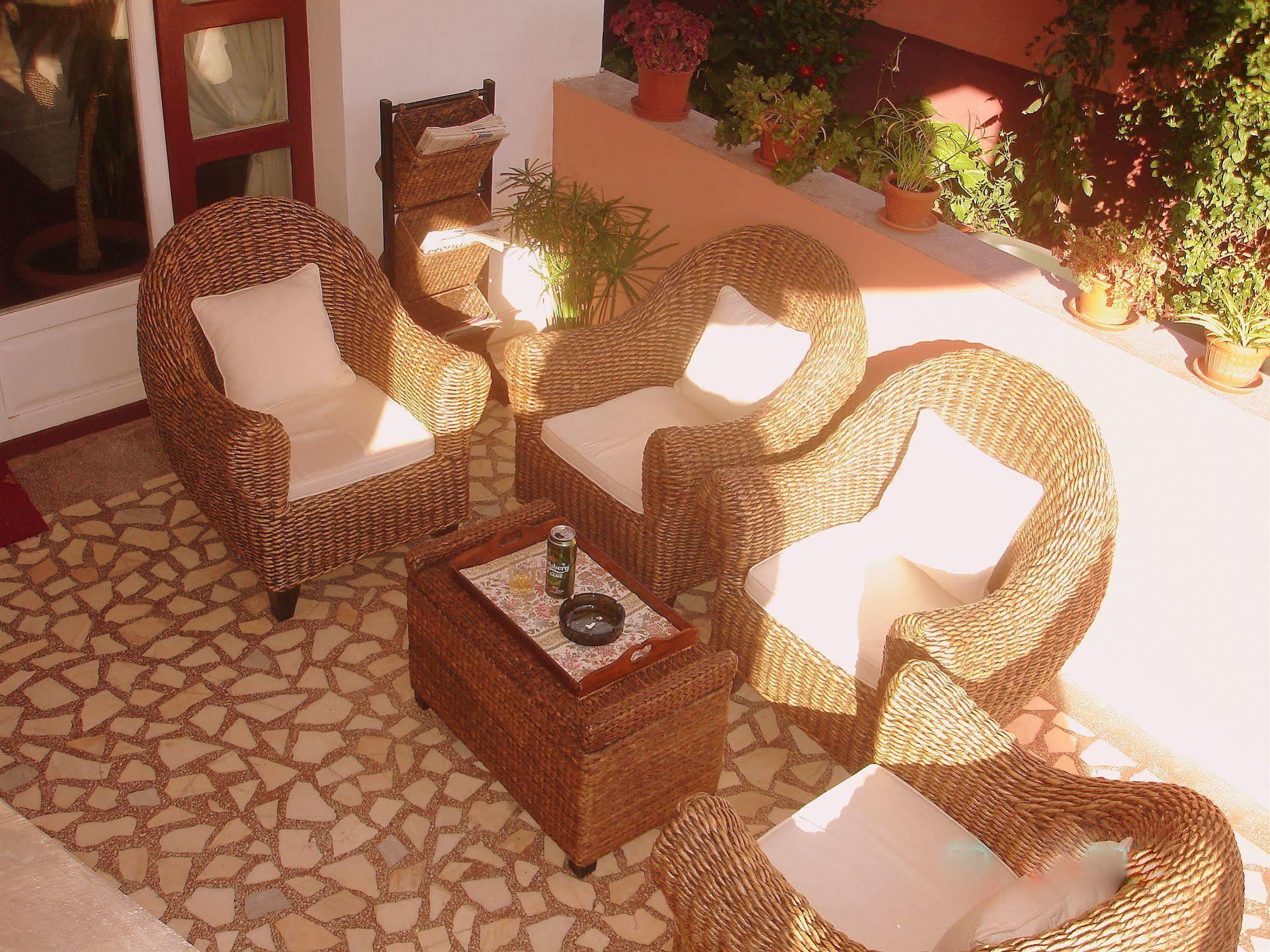 Villa-Hotel Escala Kaloşvar Dış mekan fotoğraf